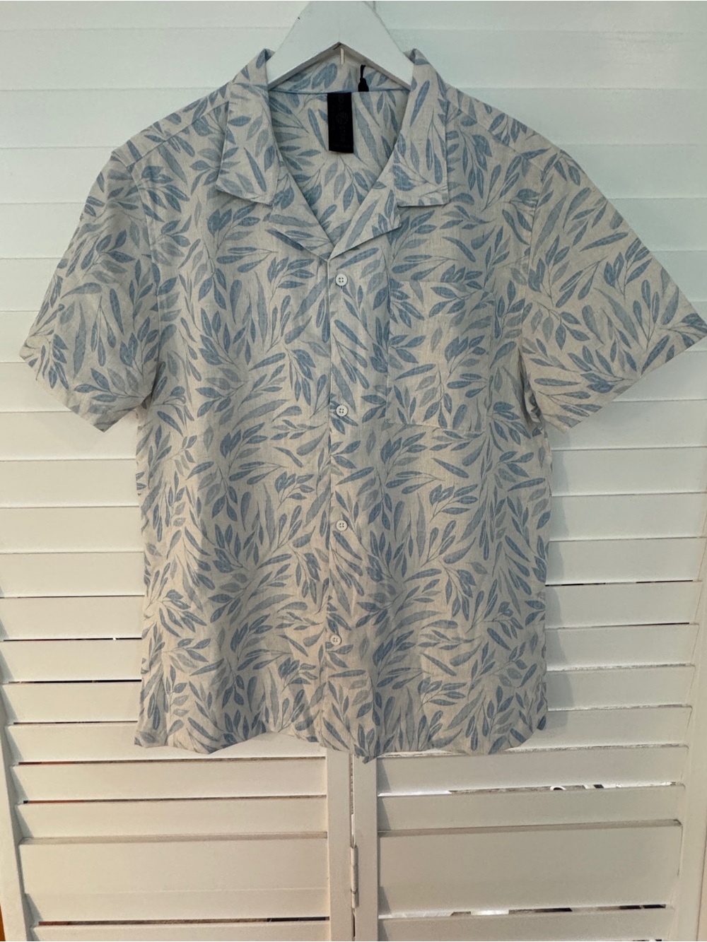 Soulstar Linen-Like Short Sleeve Blue Leaf Print Camp Collar Shirt NWT Med